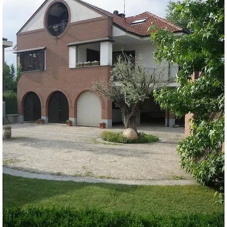 Tre Foglie Di Pesco Bed & Breakfast Rivoli (Turin)